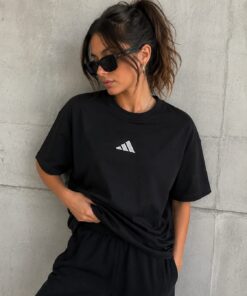 Remera Essentials